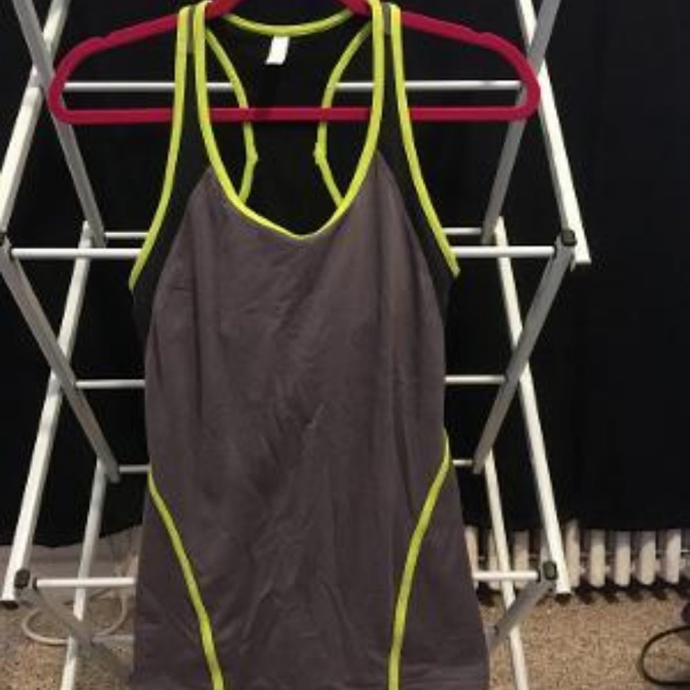Gap fit racer back tank Ladies Small